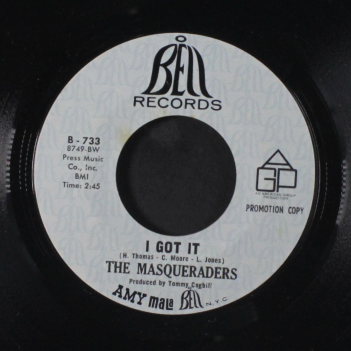 i ain't got to love nobody else / i got it by MASQUERADERS