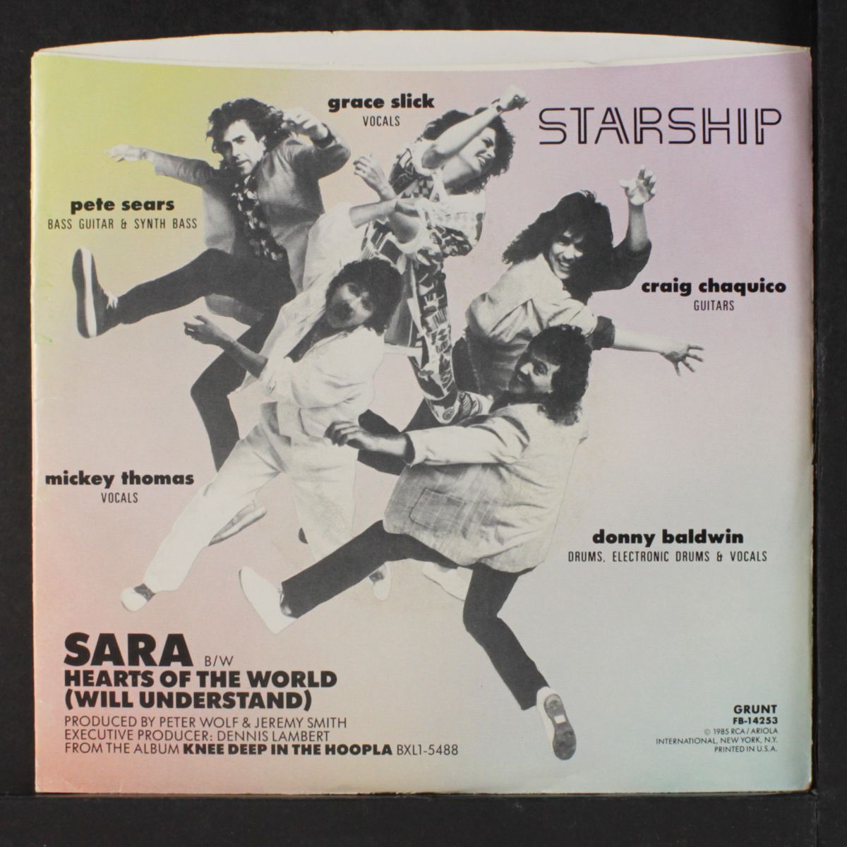 sara / hearts of the world by STARSHIP