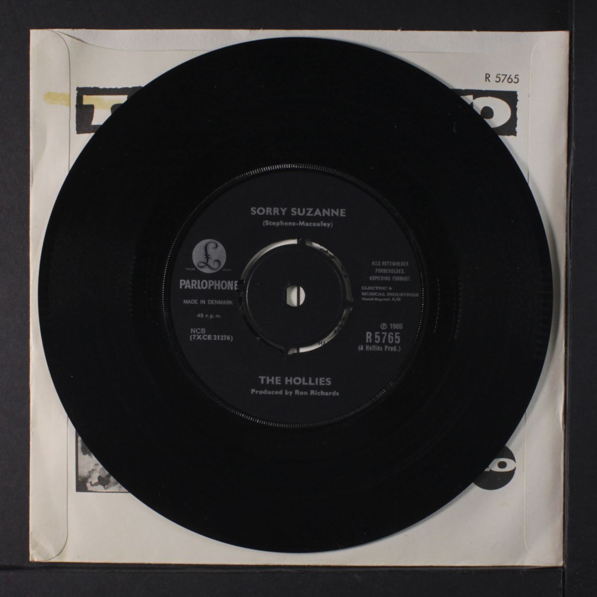sorry suzanne / not that way at all by HOLLIES
