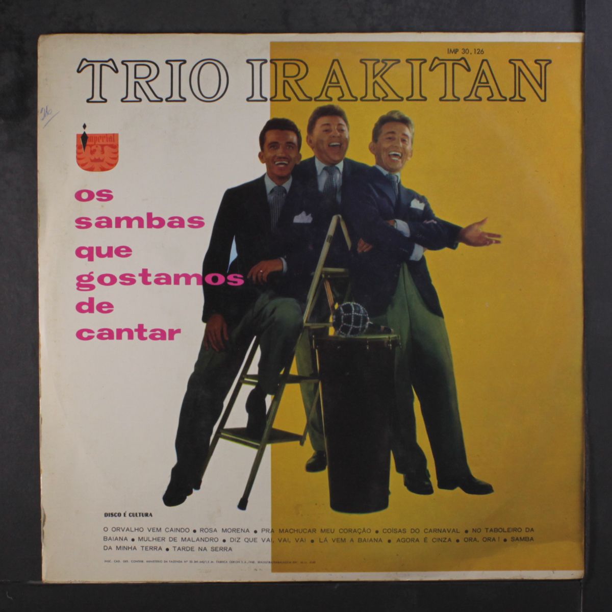 os sambas que gostamos de cantar by TRIO IRAKITAN