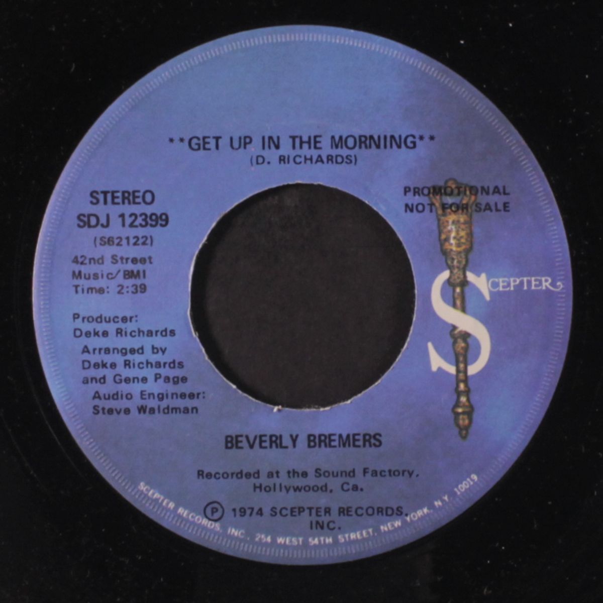 get up in the morning / mono by BEVERLY BREMERS