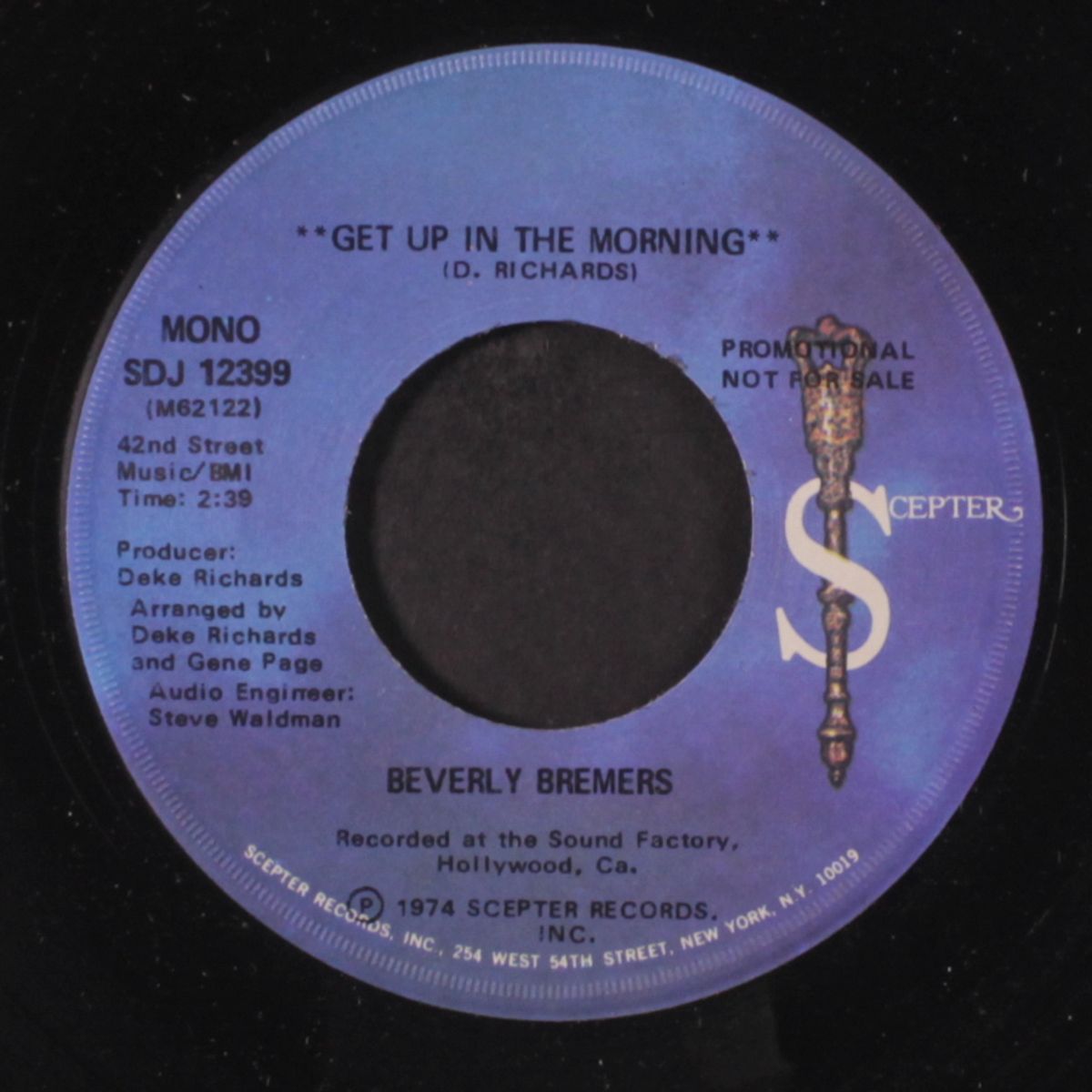 get up in the morning / mono by BEVERLY BREMERS