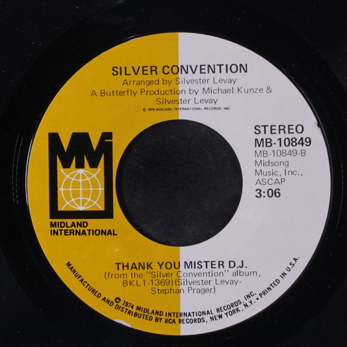 dancin' in the aisles (take me higher) / thank you mister d.j. by SILVER CONVENTION