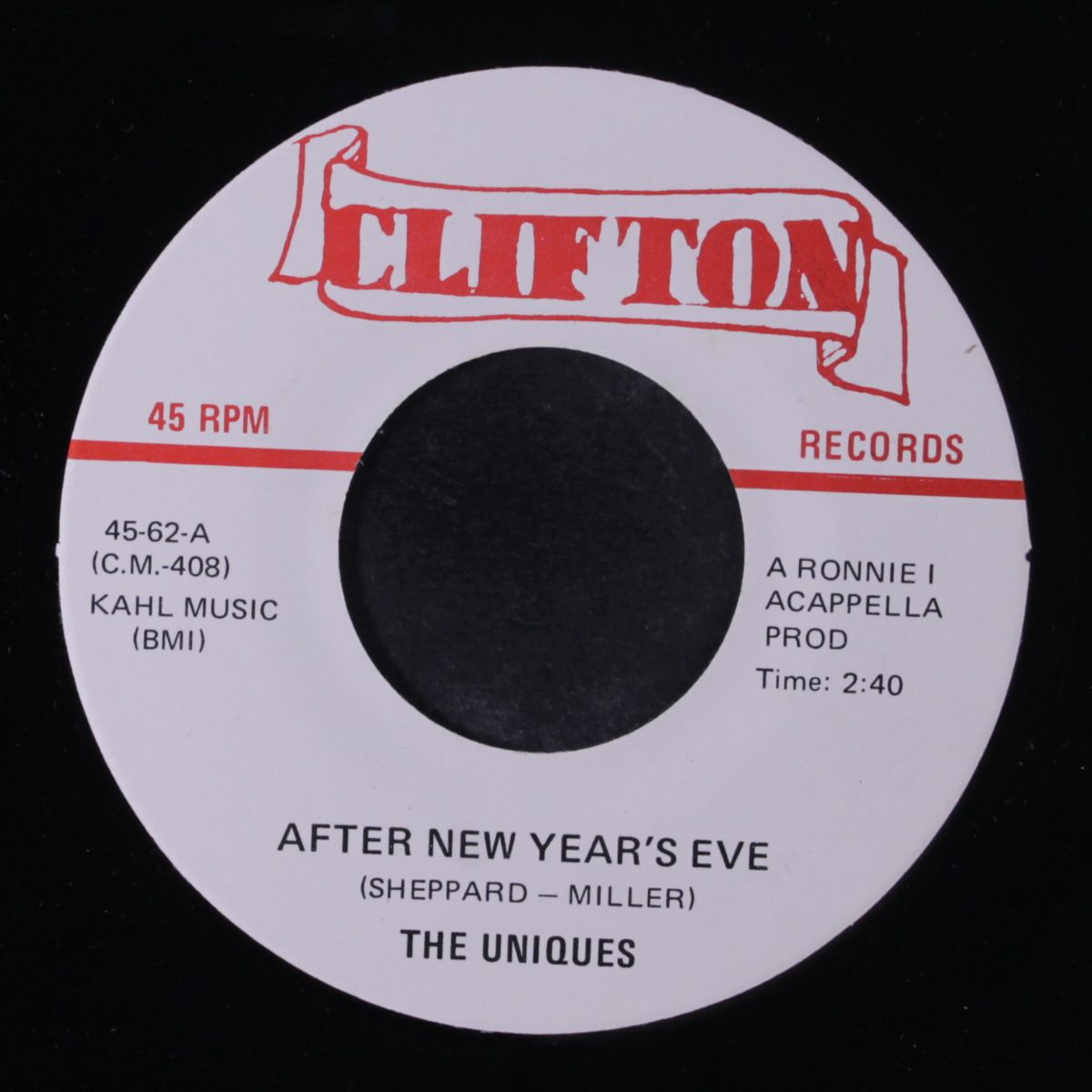 after new year's eve / kiss, kiss, kiss by UNIQUES