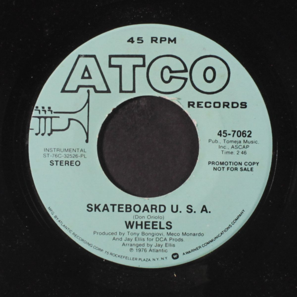 skateboard usa / same by WHEELS