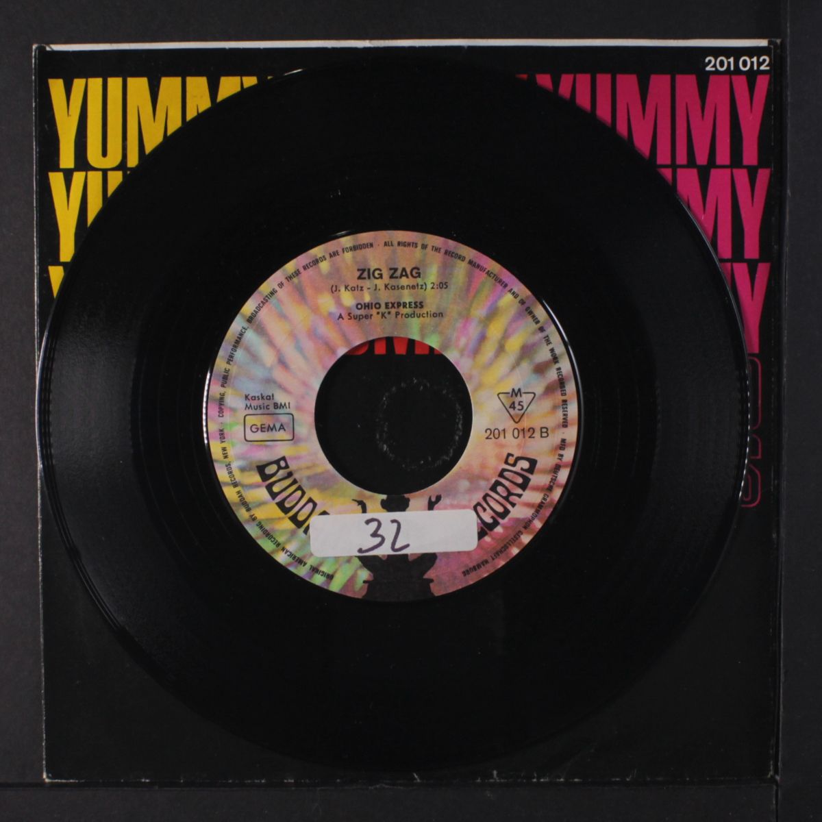 yummy yummy yummy / zigzag by OHIO EXPRESS