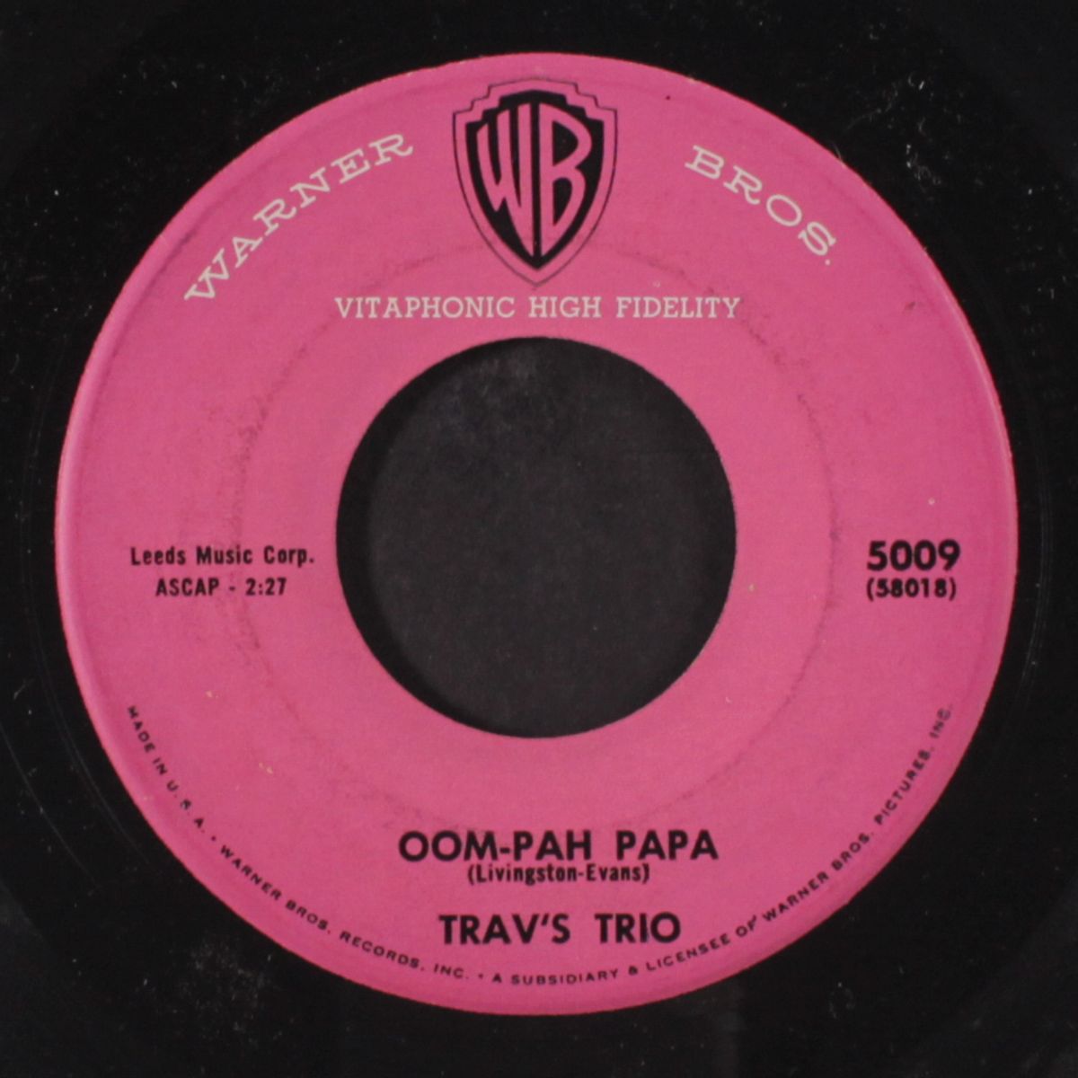 oo-wah-oh / oom-pah papa by TRAV'S TRIO