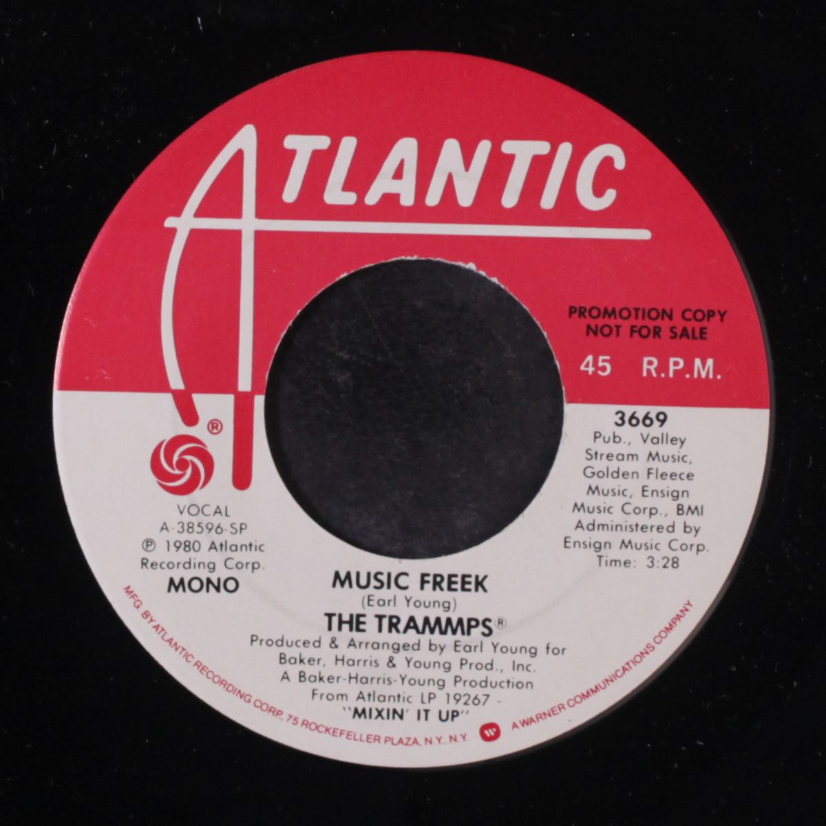 music freek / mono by TRAMMPS