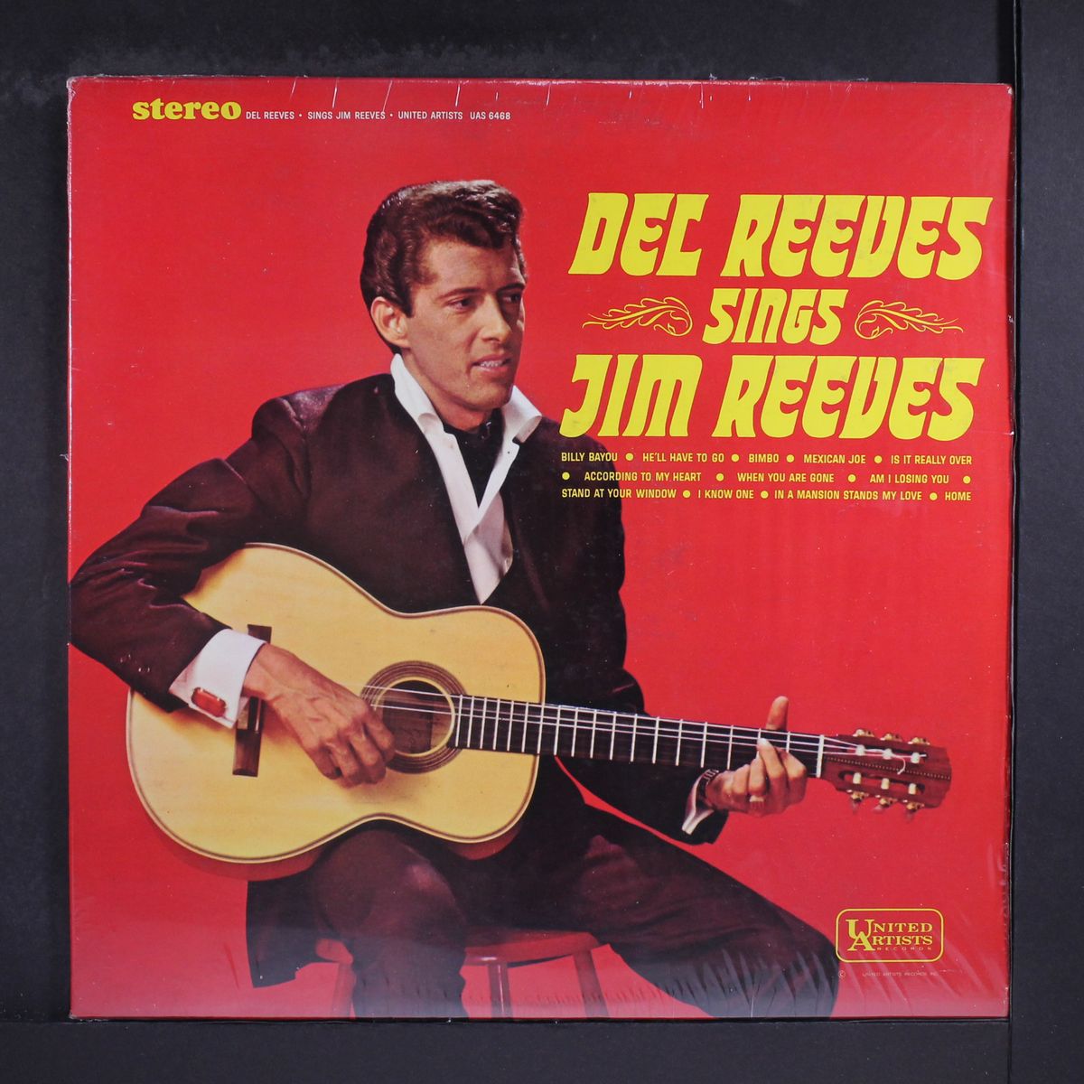 sings jim reeves by DEL REEVES