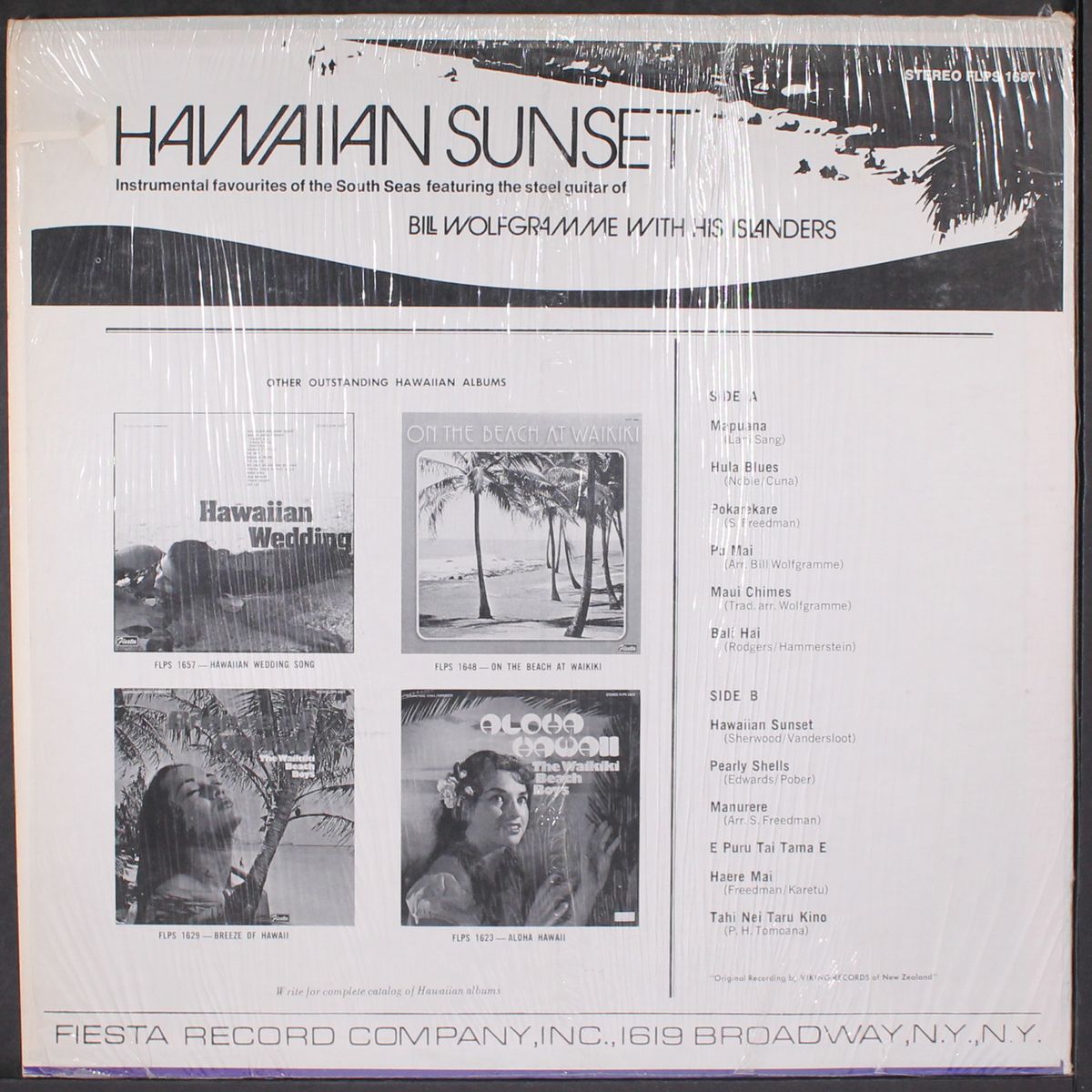 hawaiian sunset by BILL WOLFGRAMME & ISLANDERS
