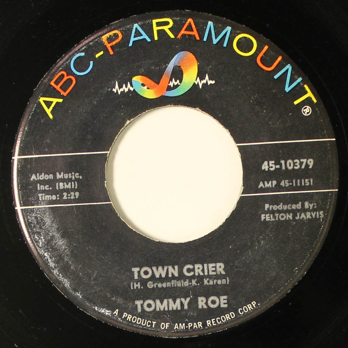 town crier / rainbow by TOMMY ROE
