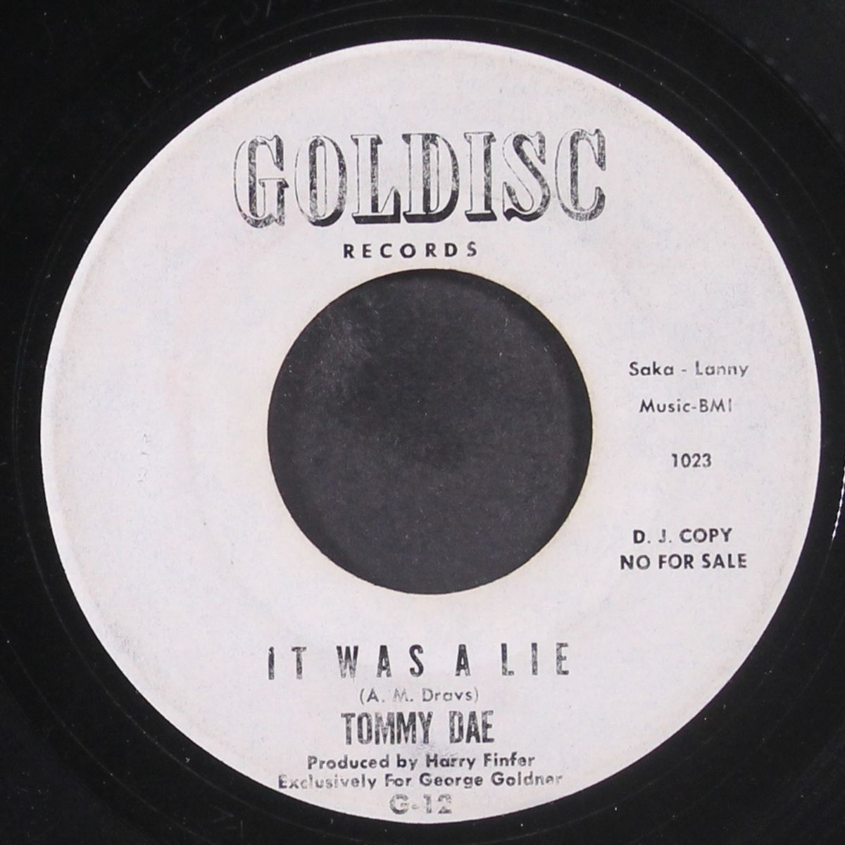 you made me cry / it was a lie by TOMMY DAE