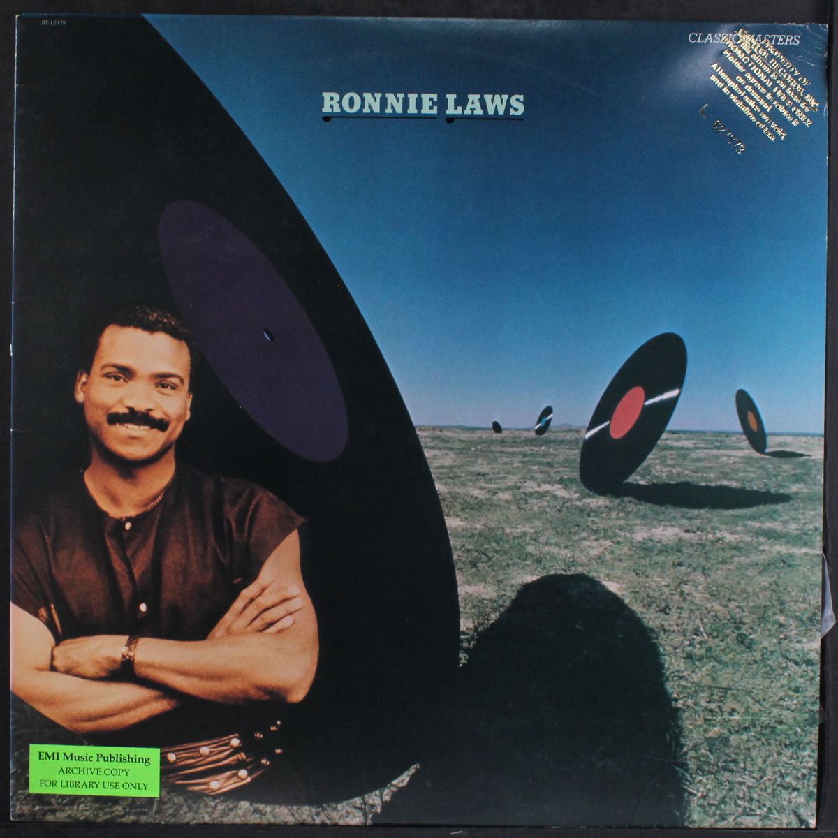 classic masters by RONNIE LAWS