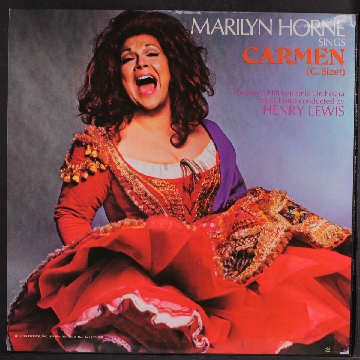 sings carmen by MARILYN HORNE