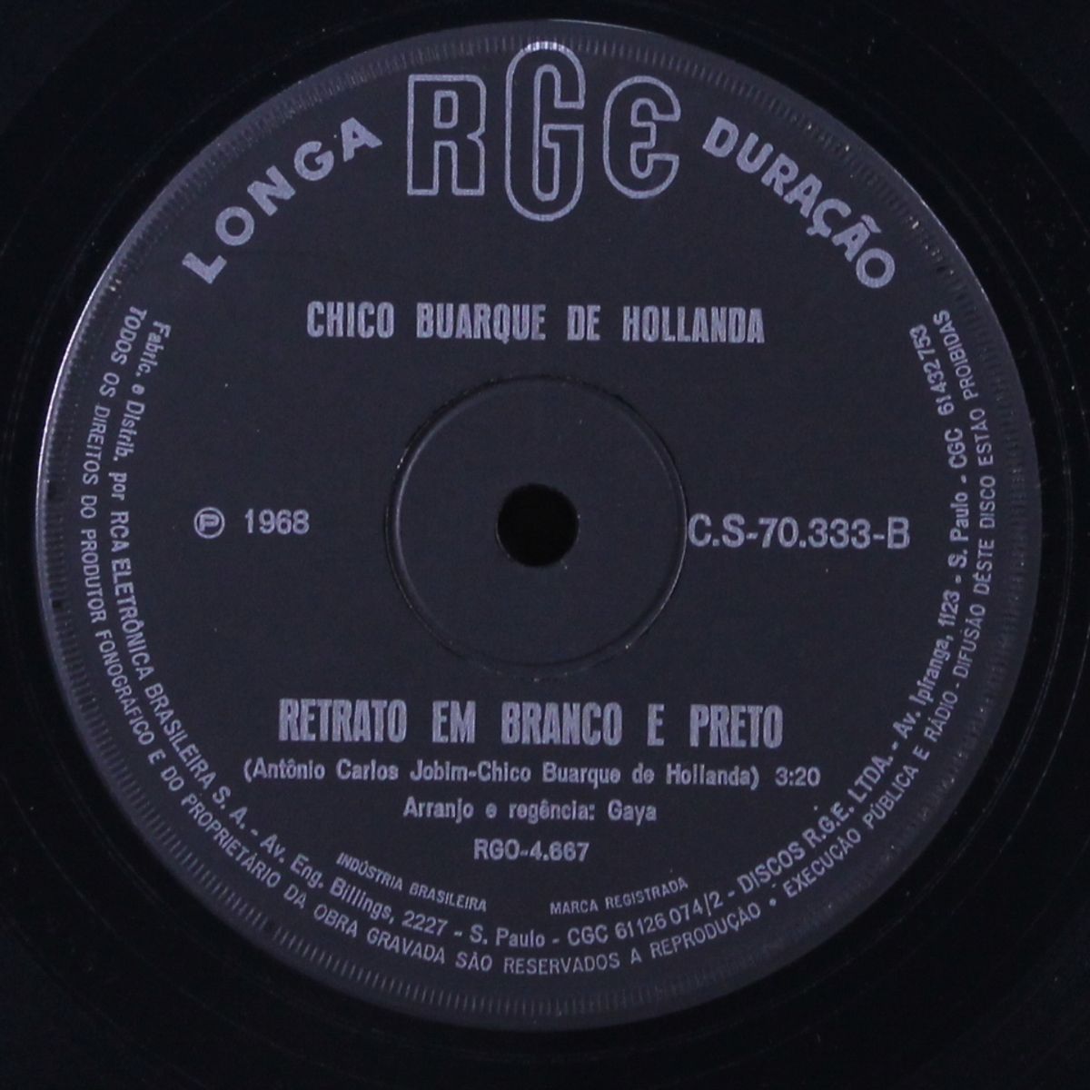 sabia / retrato em branco e preto by CHICO BUARQUE DE HOLLANDA