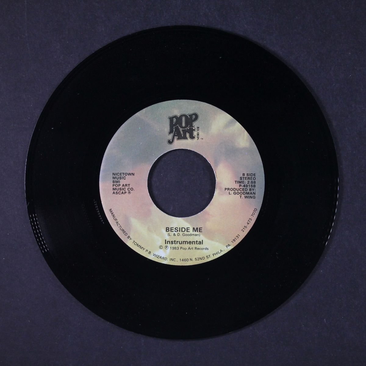 beside me / instrumental by MAJOR HARRIS