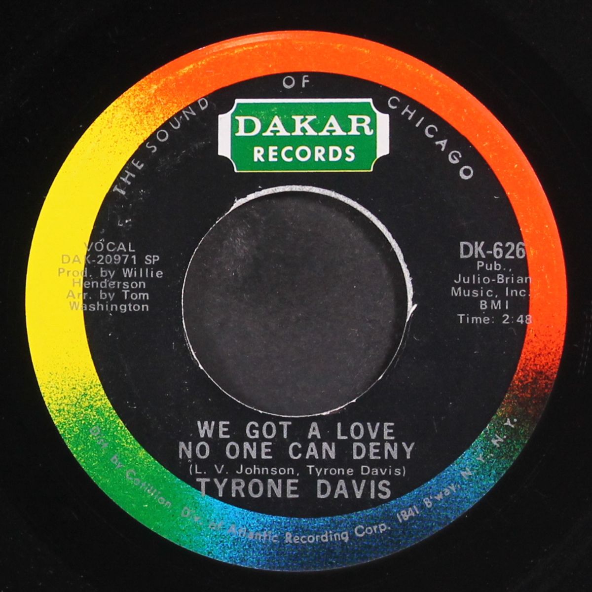 you keep me holding on / we got a love no one can deny by TYRONE DAVIS