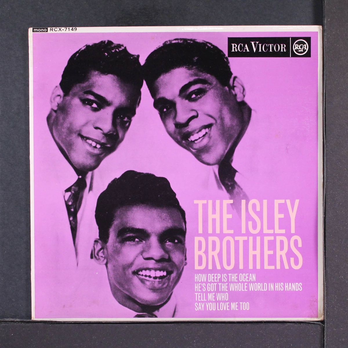the isley brothers by ISLEY BROTHERS
