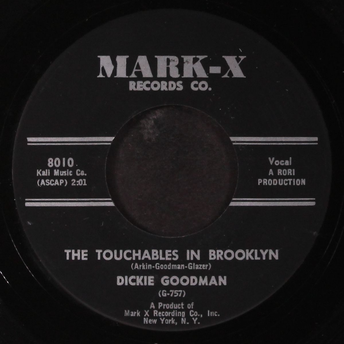 the touchables in brooklyn / mystery by DICKIE GOODMAN