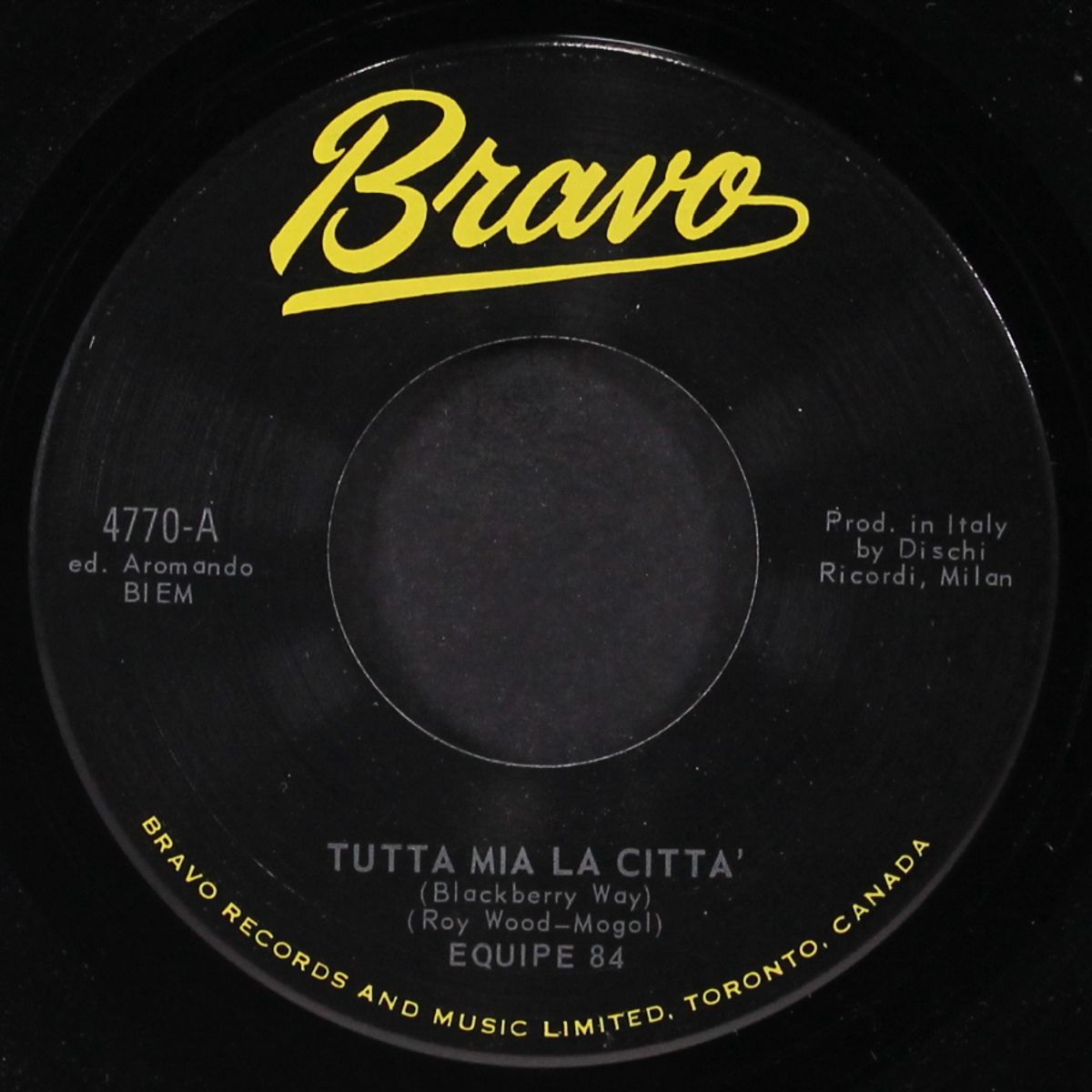 tutta mia la citta by EQUIPE 84