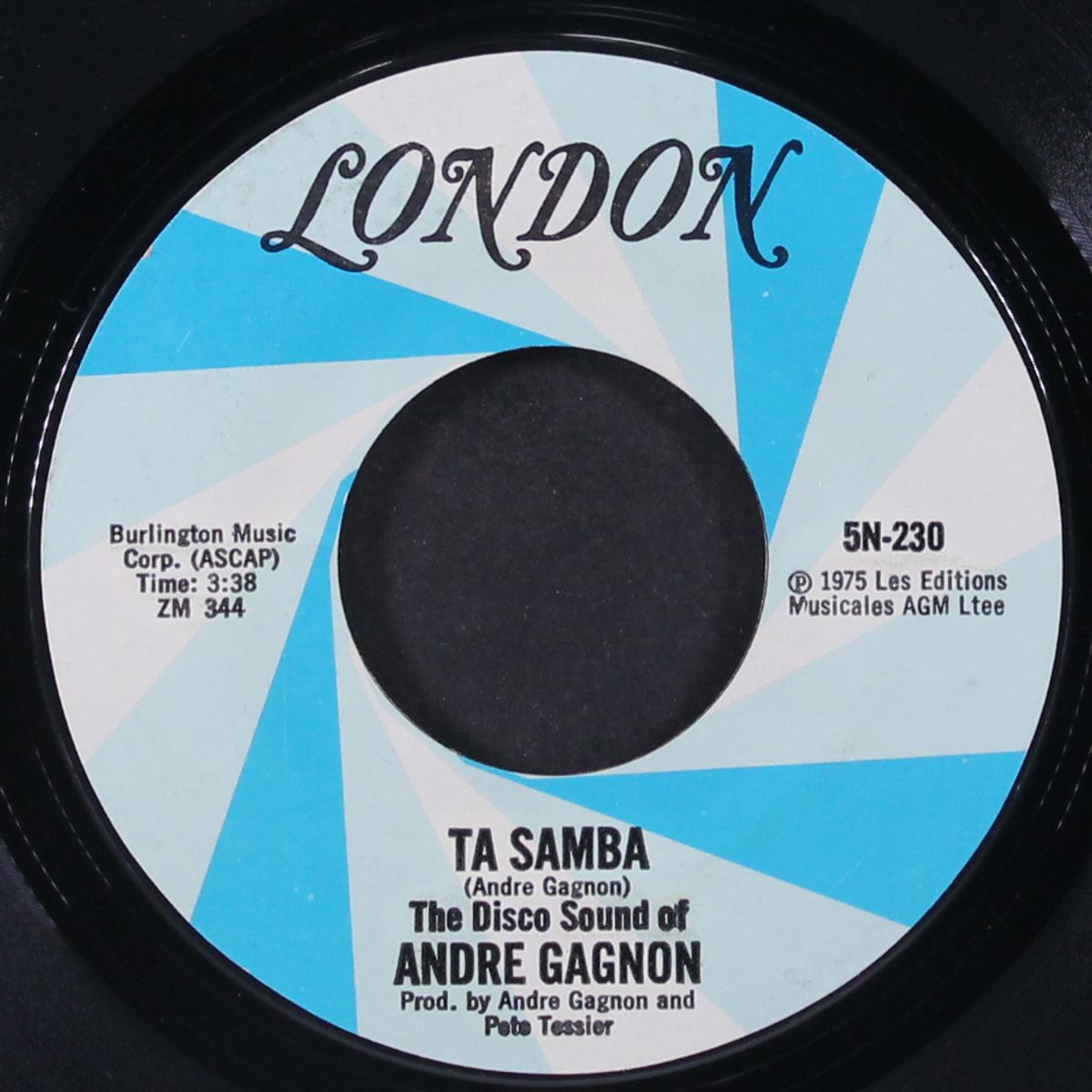 wow / te samba by ANDRE GAGNON