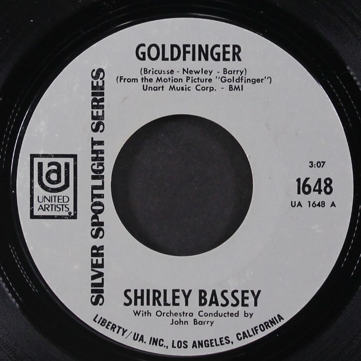 goldfinger by SHIRLEY BASSEY