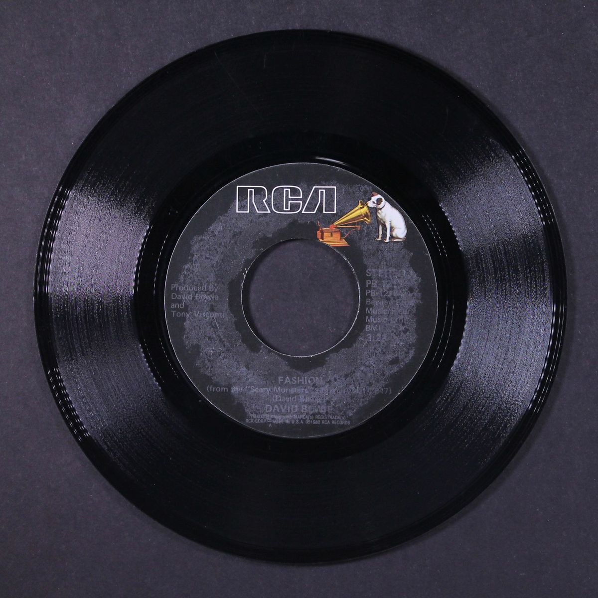 fashion / scream like a baby by DAVID BOWIE