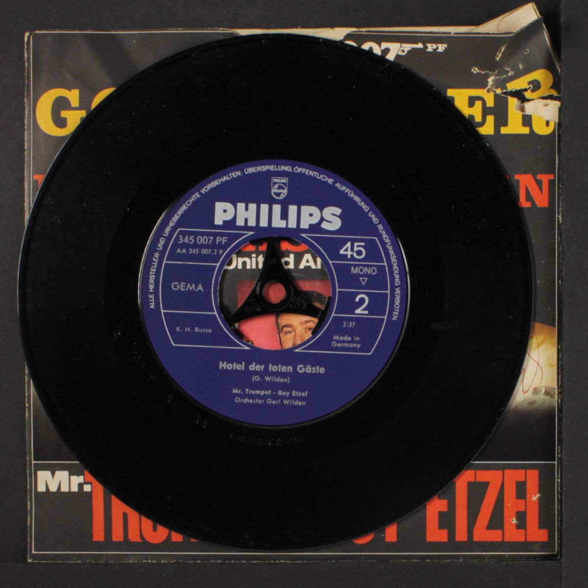 goldfinger / hotel der toten gaste by ROY ETZEL