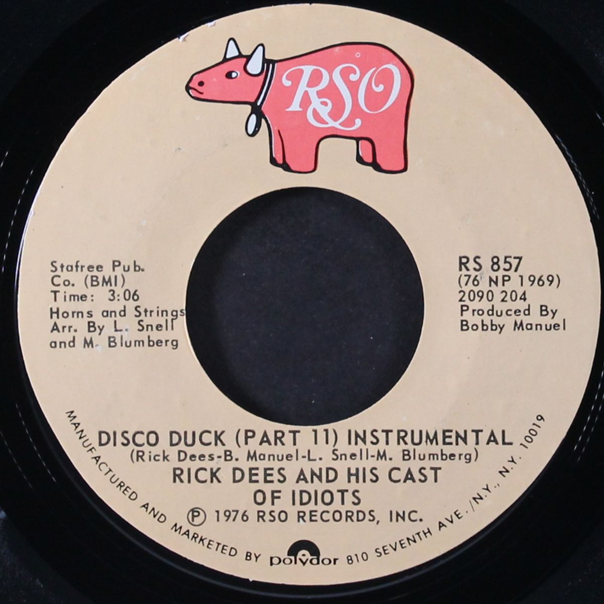 disco duck, part 1 / instrumental by RICK DEES & HIS CAST OF IDIOTS