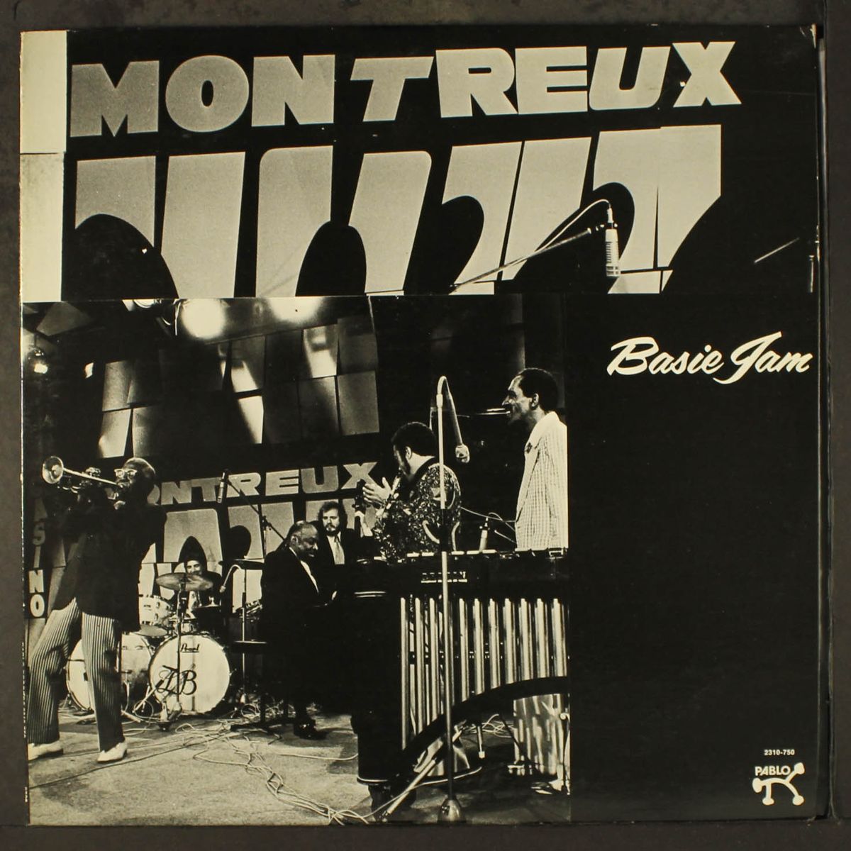 jam at the montreux jazz festival 1975 by COUNT BASIE