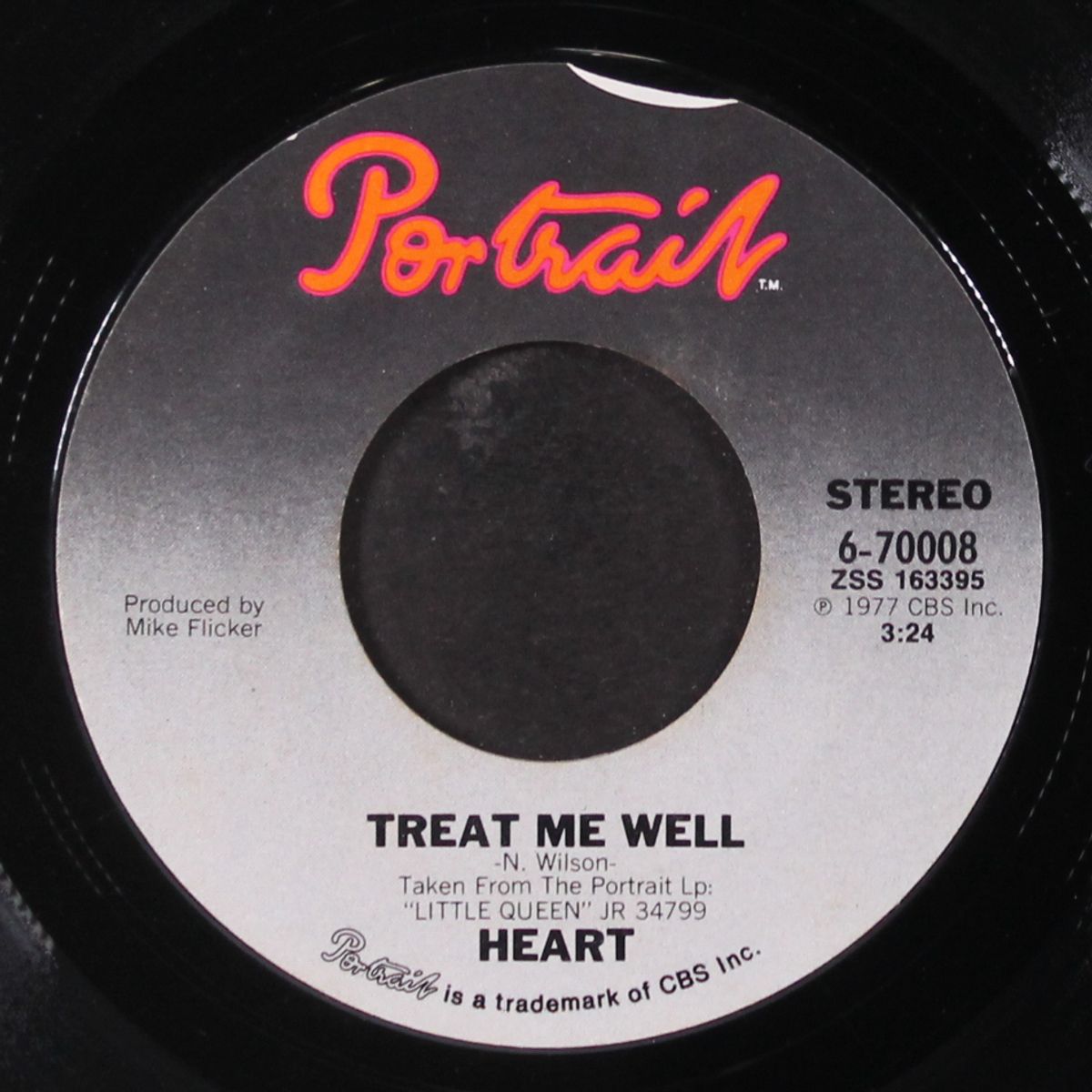 little queen / treat me well by HEART