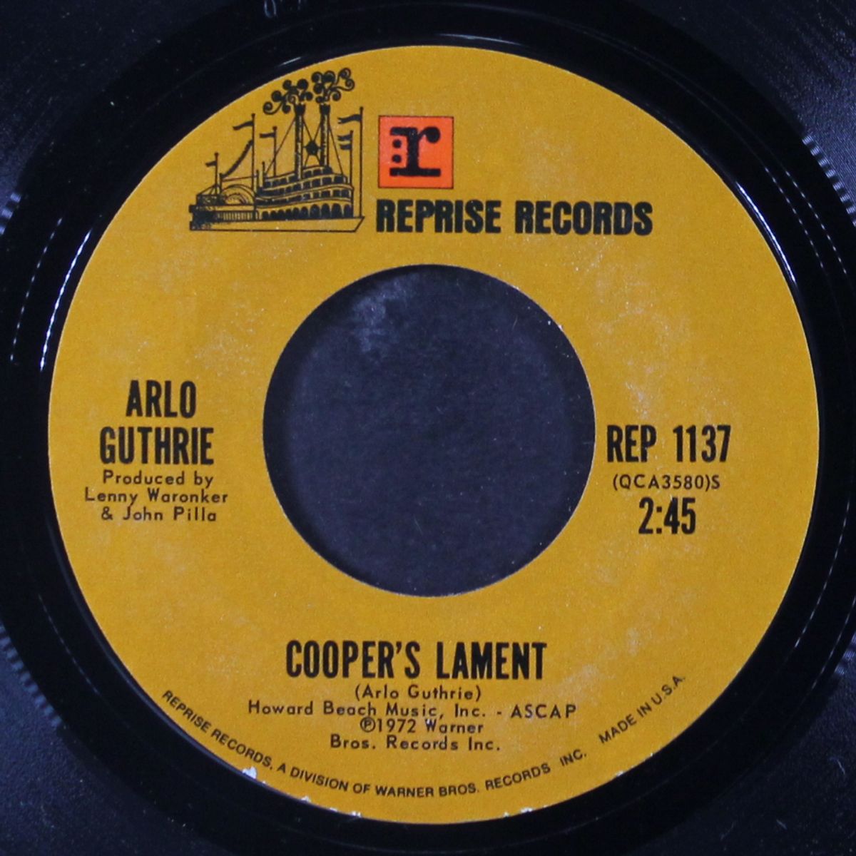 ukelele lady / cooper's lament by ARLO GUTHRIE