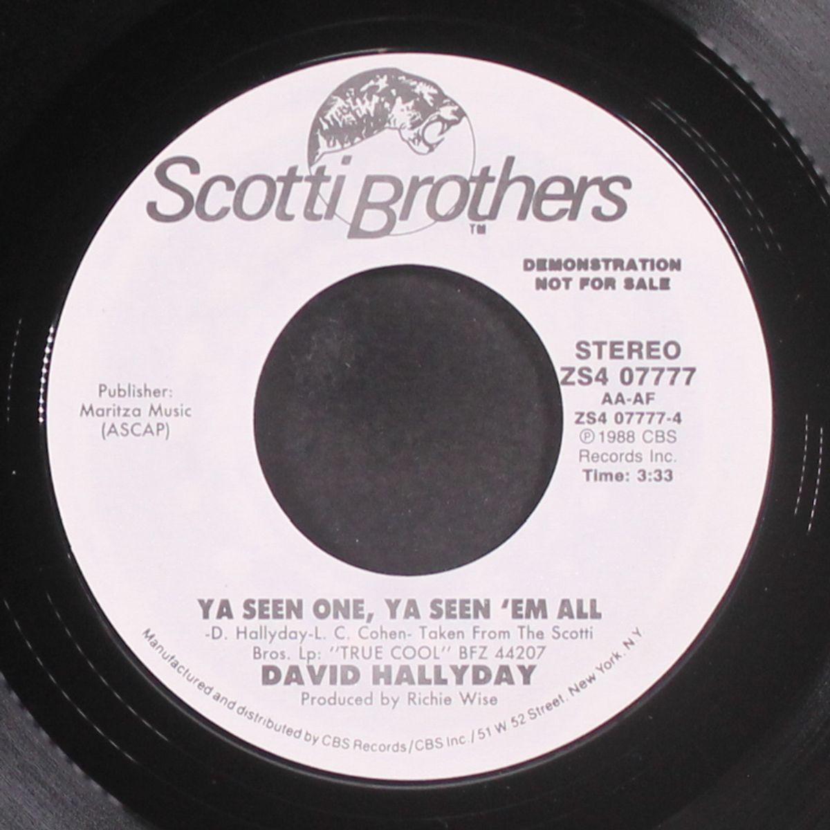 move by DAVID HALLYDAY