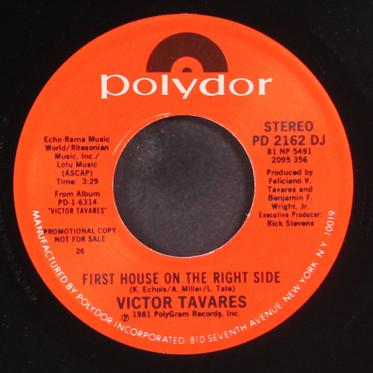 first house on the right side / same by VICTOR TAVARES