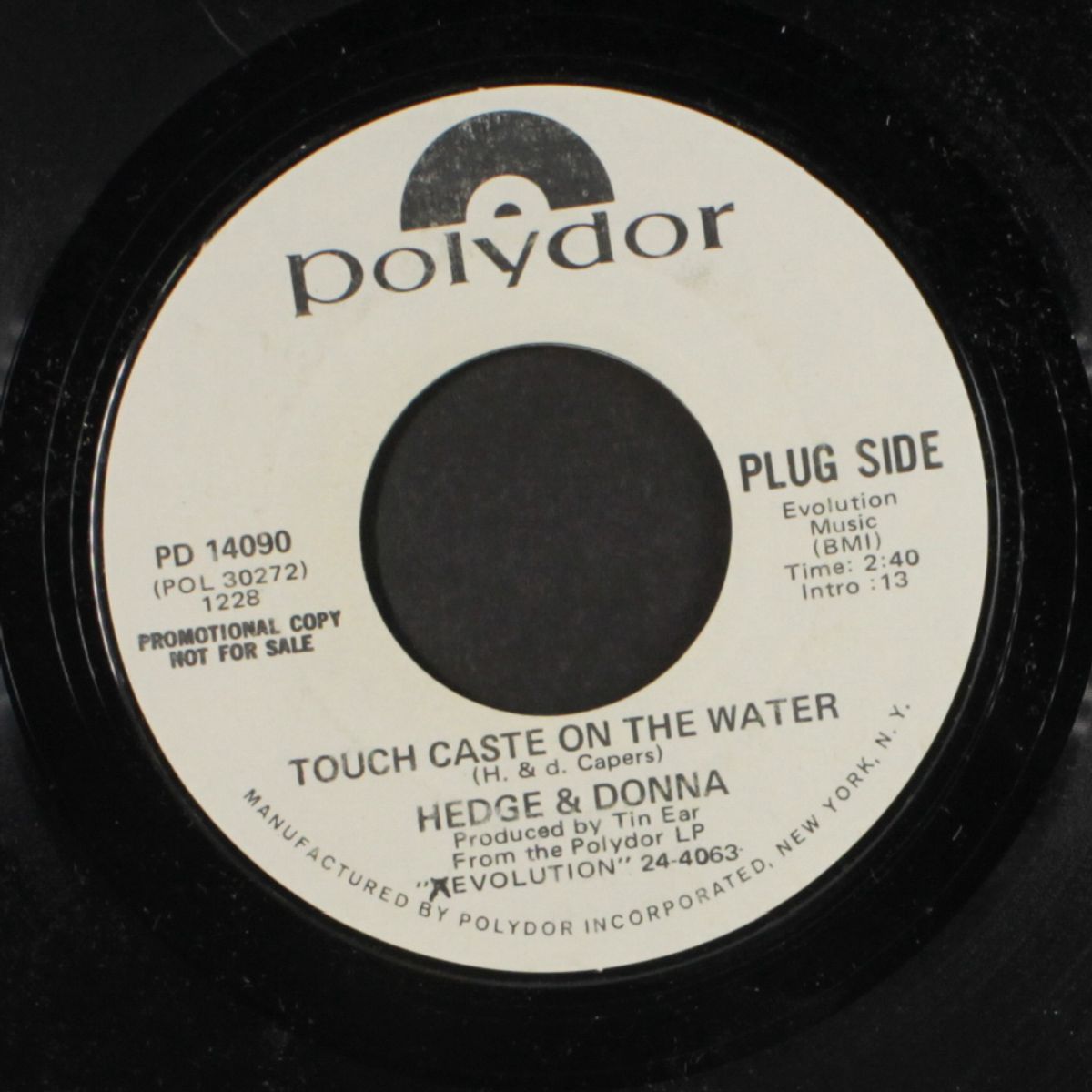 touch caste on the water by HEDGE & DONNA