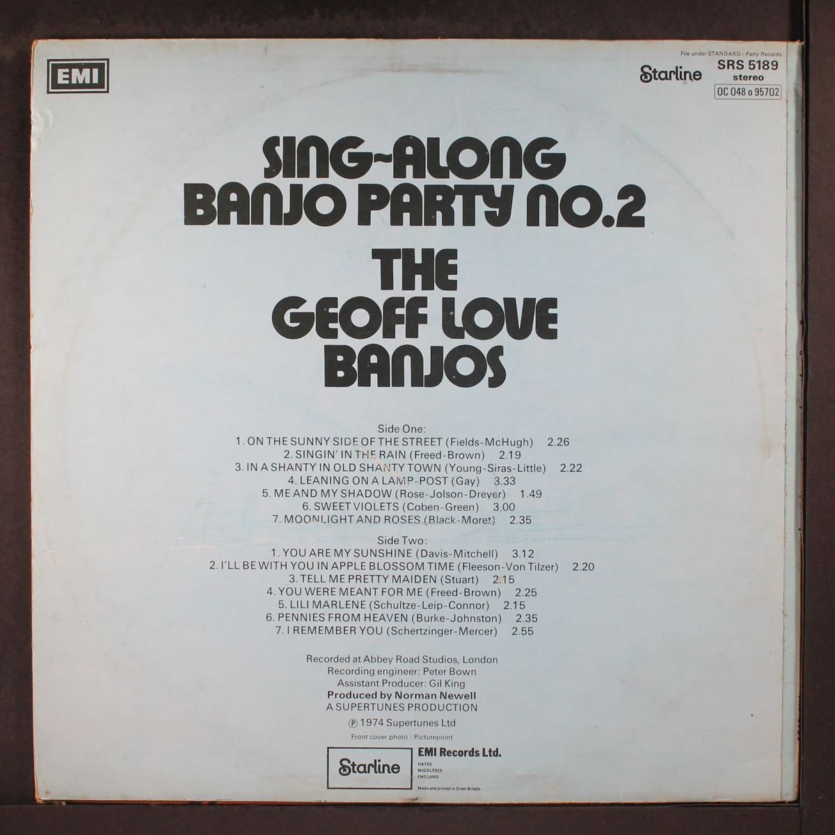 sing-along banjo party no.2 by GEOFF LOVE