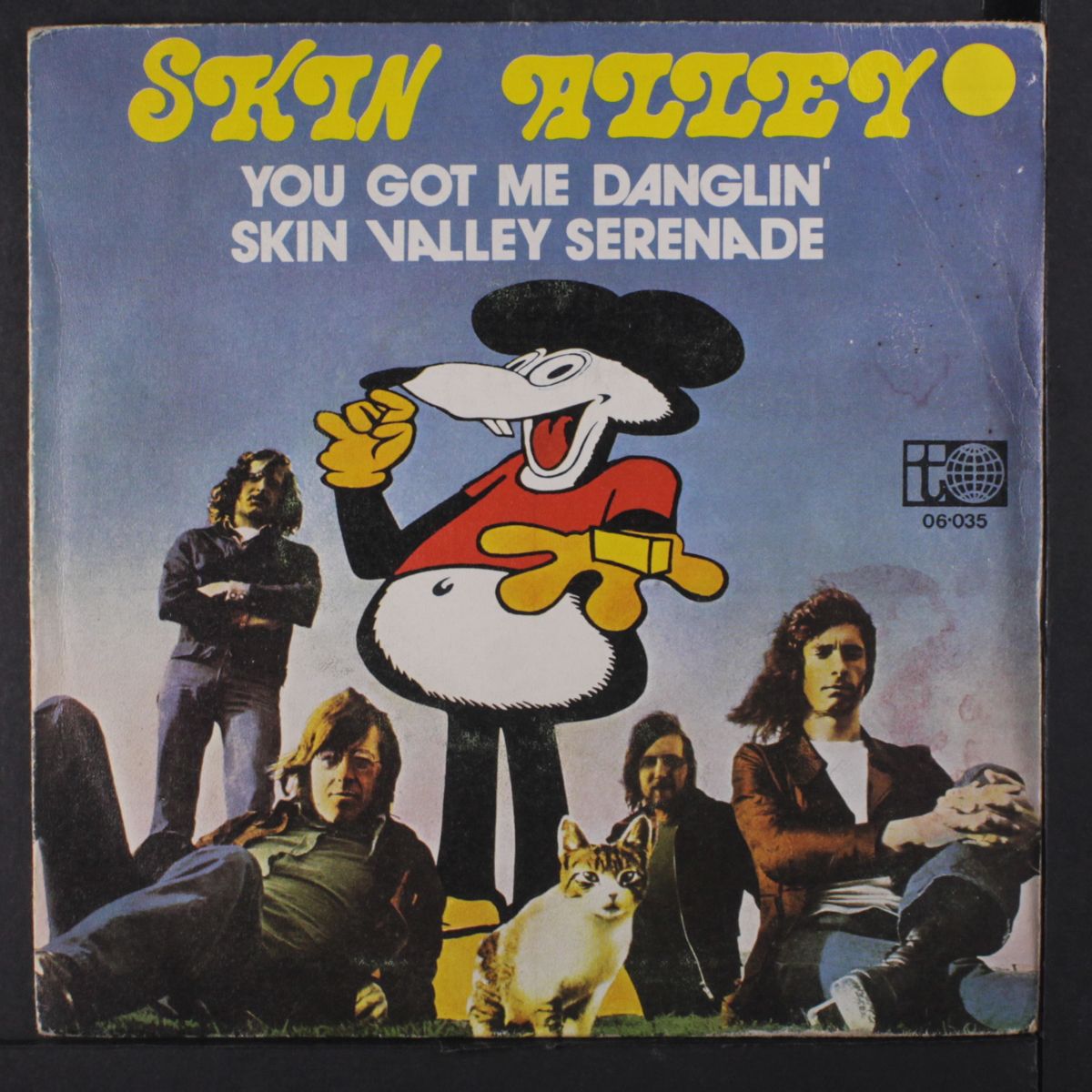 you got me danglin' / skin valley serenade by SKIN ALLEY