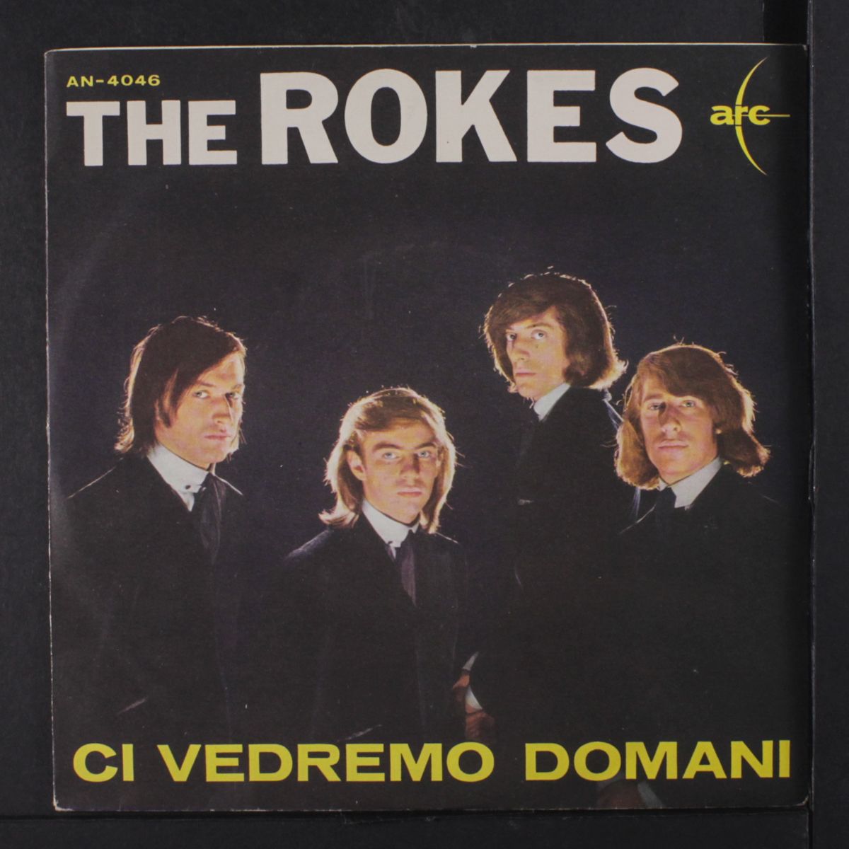 c'e una strana espressione nei tuoi by ROKES