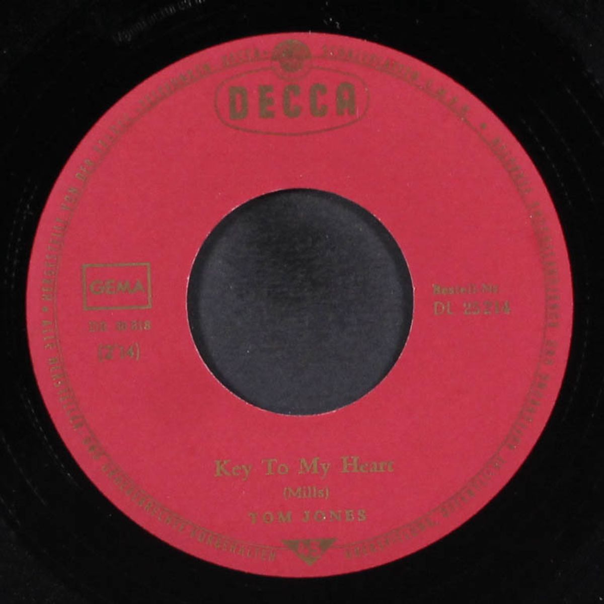 feuer ball / key to my heart by TOM JONES