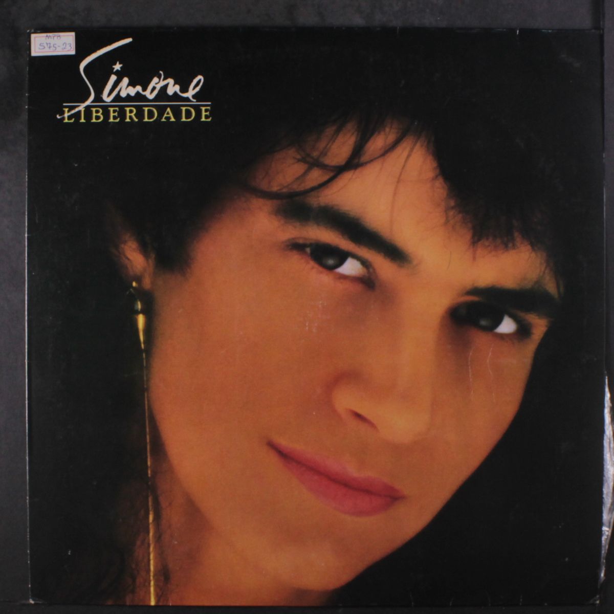 liberdade by SIMONE