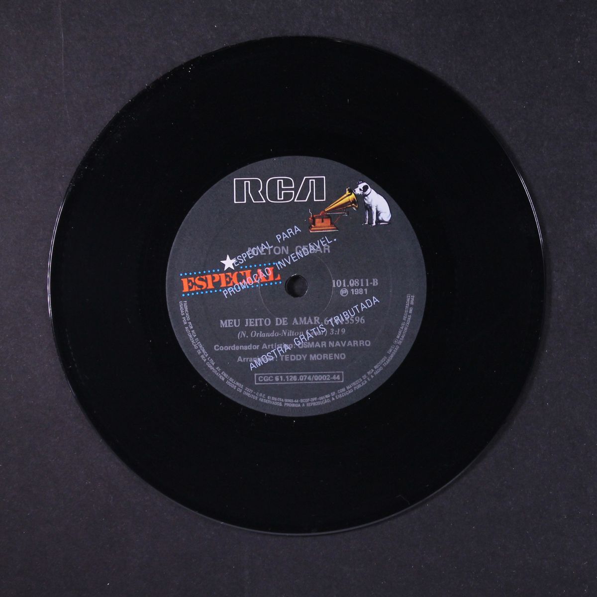 ou me queiras ou me deixes / meu jeito de amar by NILTON CESAR