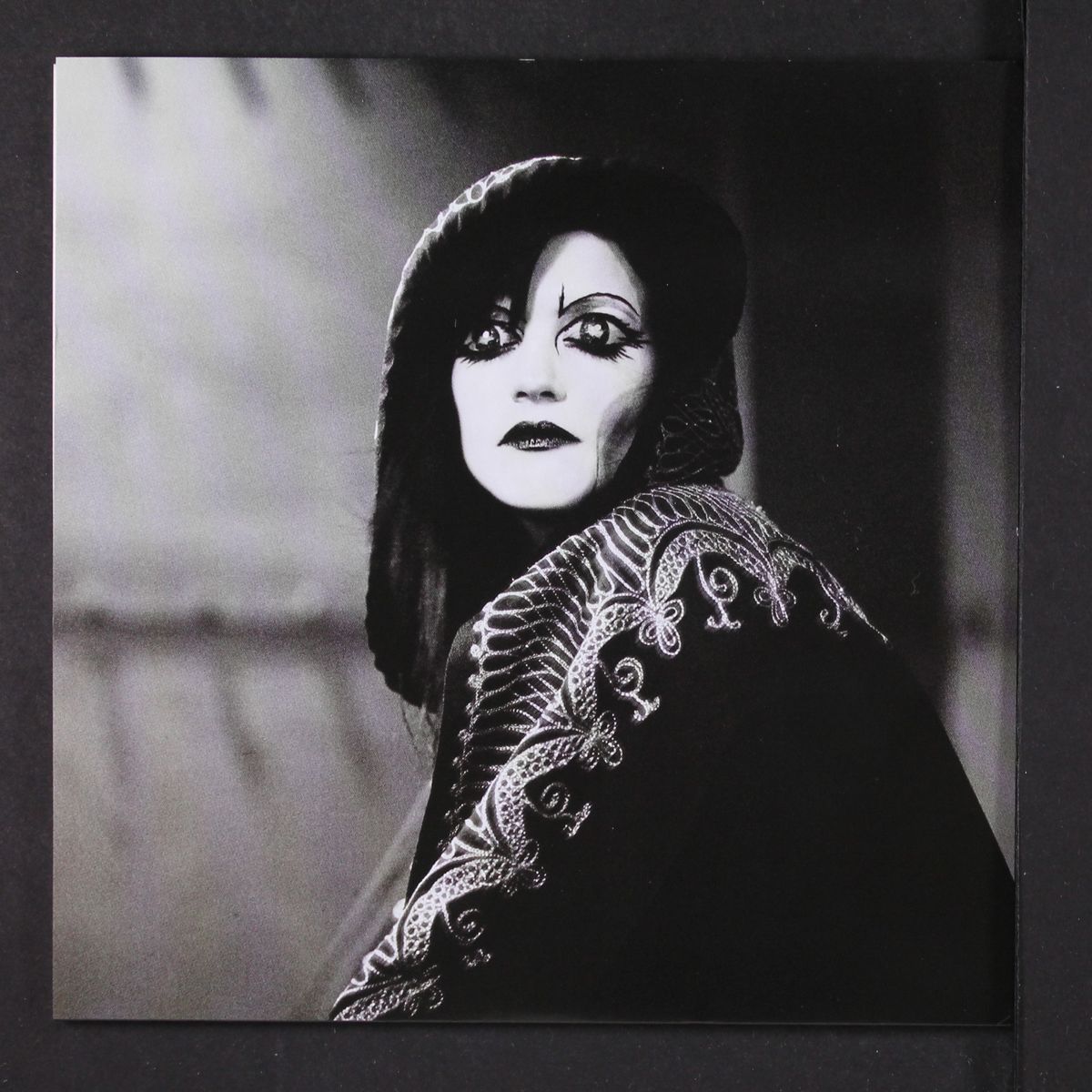 die by the drop / old mary by DEAD WEATHER