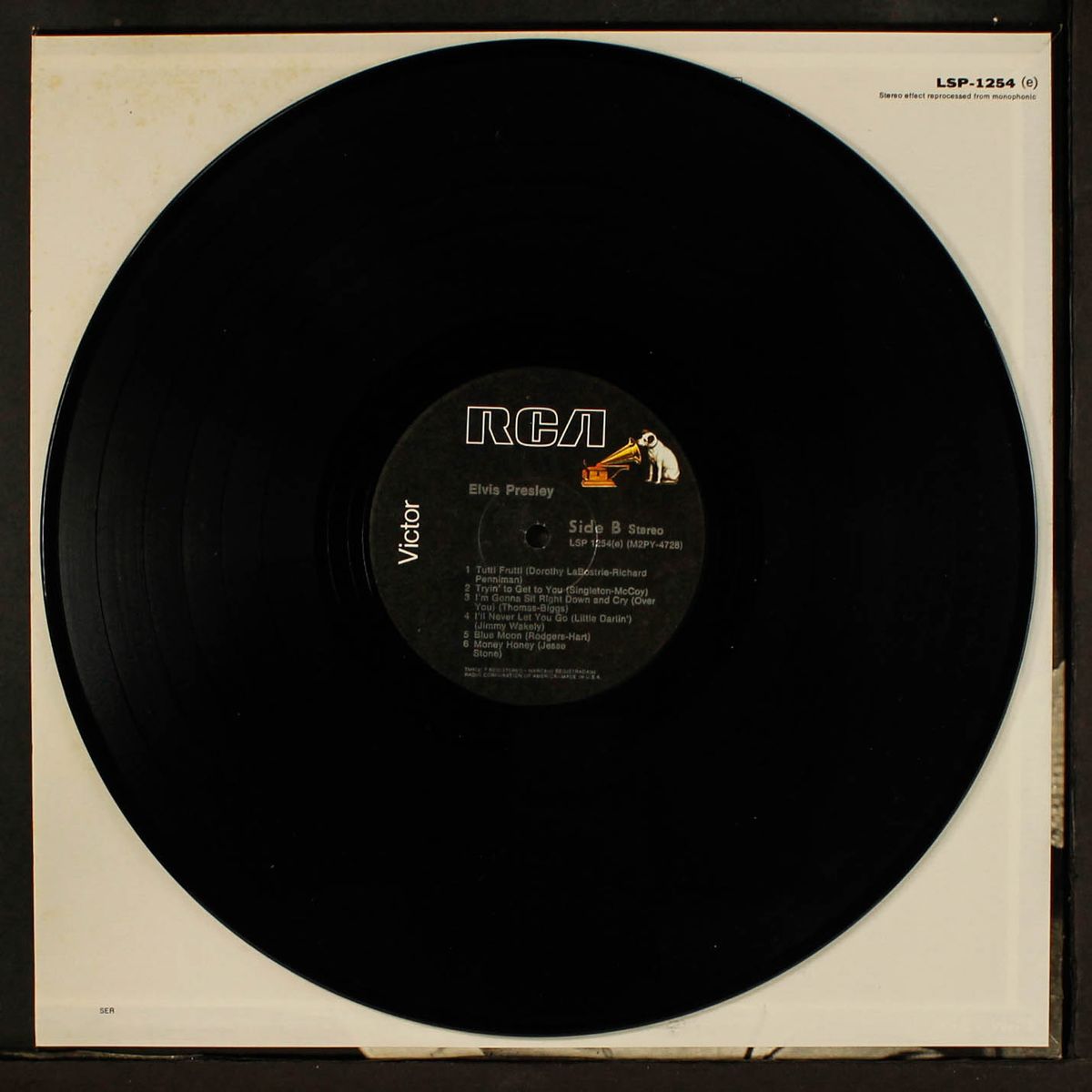 elvis presley by ELVIS PRESLEY
