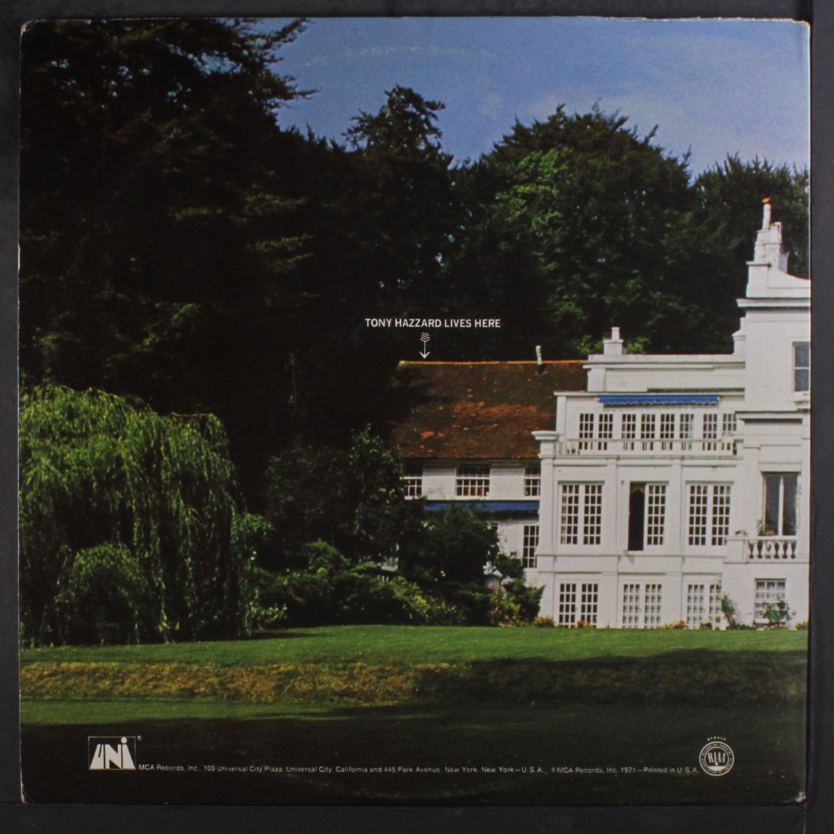 loudwater house by TONY HAZZARD