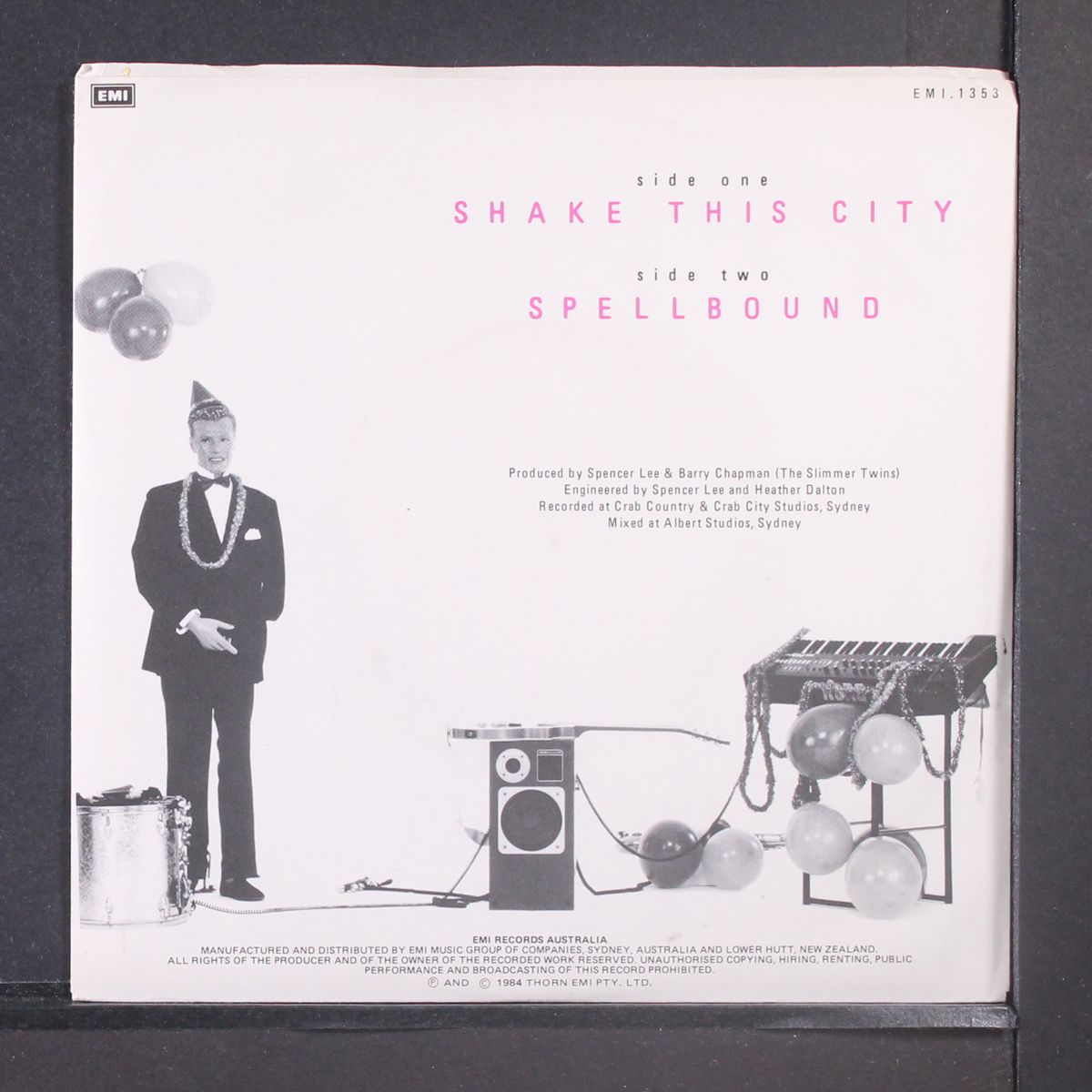 shake this city by NON STOP DANCERS