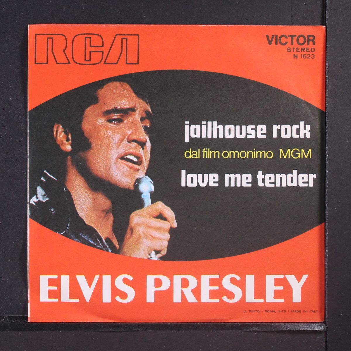 jailhouse rock / love me tender by ELVIS PRESLEY