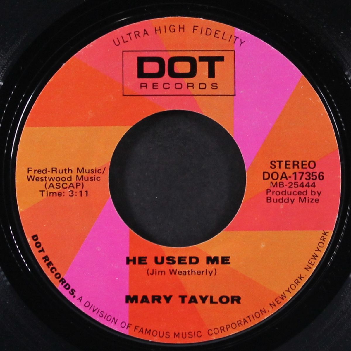 i'm a honky tonk girl / he used me by MARY TAYLOR