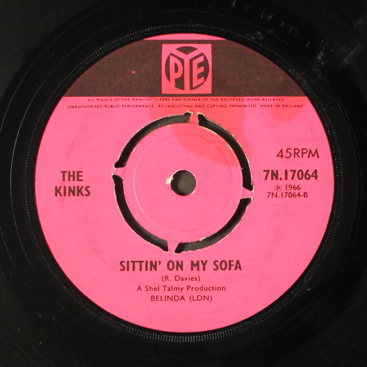 dedicated follower of fashion / sittin' on my sofa by KINKS
