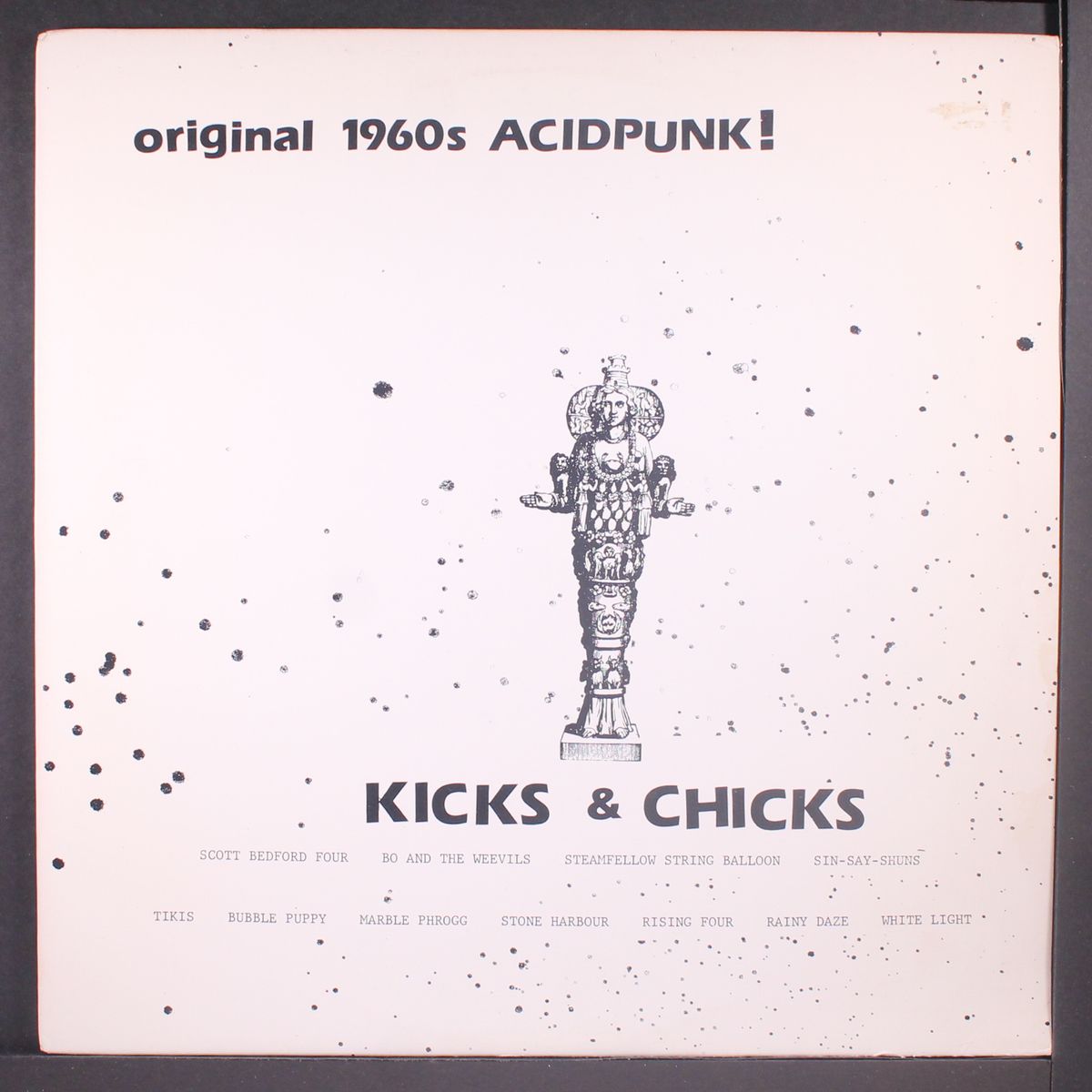 kicks & chicks by VARIOUS