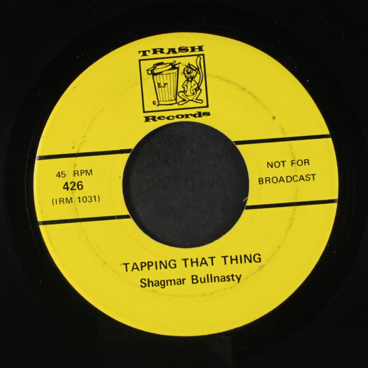 yo-yo / tapping that thing by SHAGMAR BULLNASTY